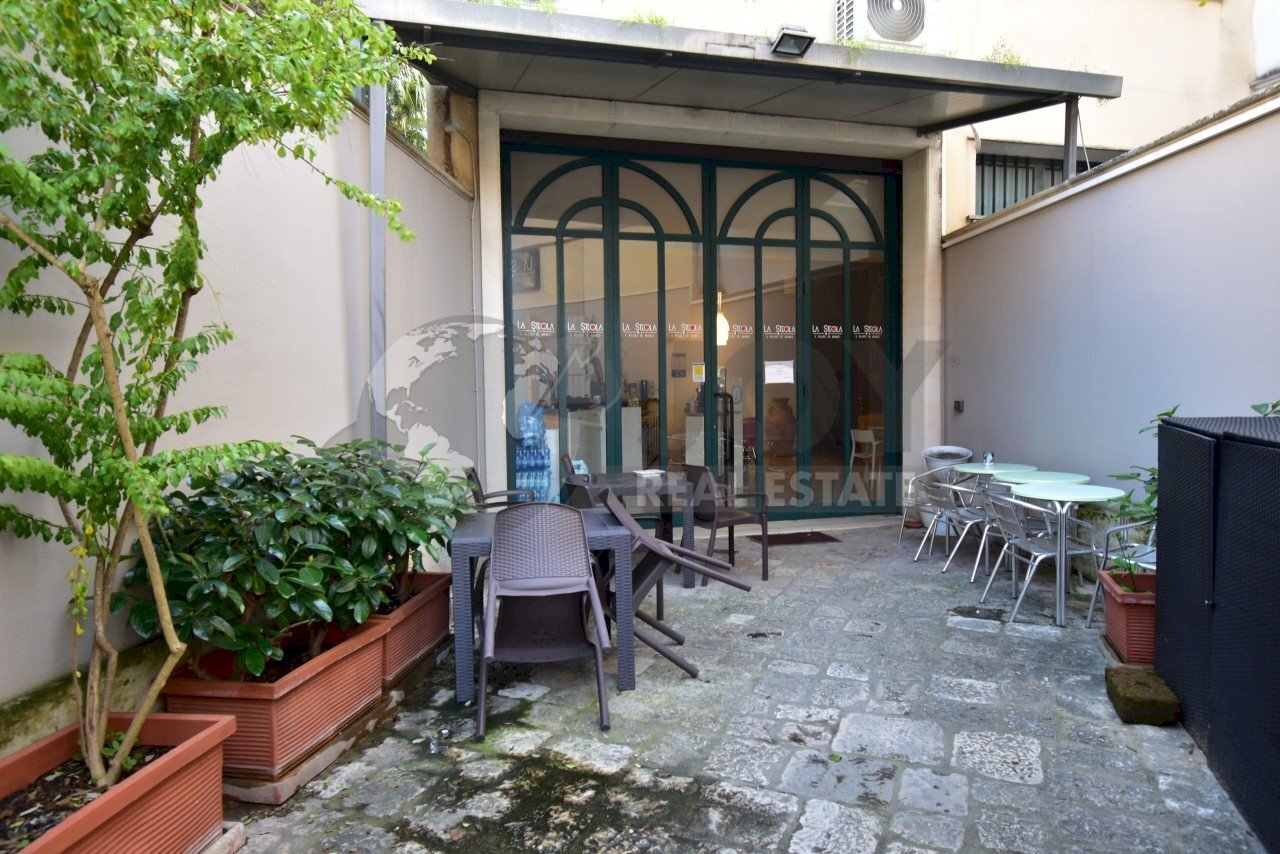 12.jpg - Locale Commerciale Via A. Volta 15, Nardò - foto 1