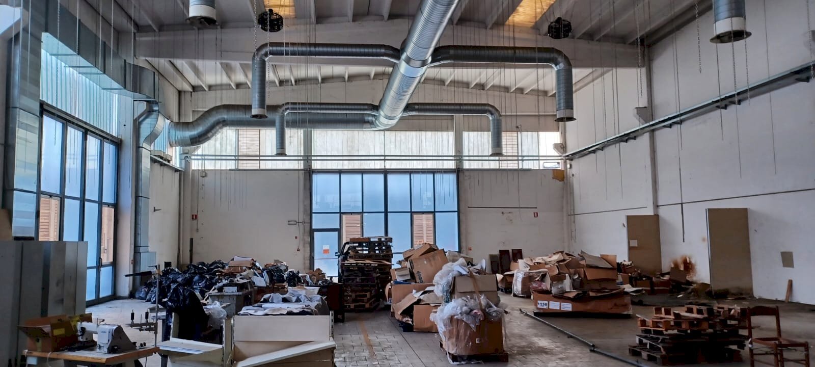 Shed Strada Statale 9 Emilia, Castelfranco Emilia - photo 2