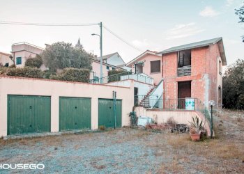 esterno - Villa via Enzo Ferrari, 64, Celle Ligure - foto 5