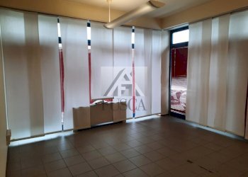 fondo-lucca-affitto_11.jpg - Commercial Premises Viale G. Puccini, Lucca - photo 9