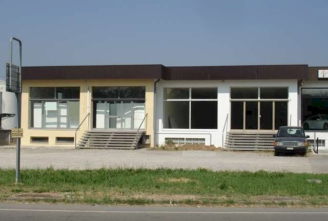 Shop Reggio nell'Emilia - photo 2