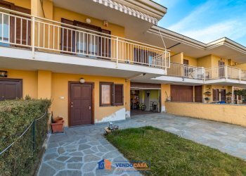 Independent house Casalgrasso - photo 4