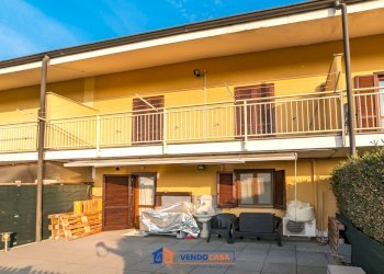 Independent house Casalgrasso - photo 9