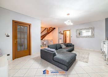 Independent house Casalgrasso - photo 14