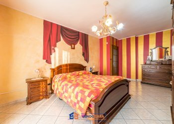 Independent house Casalgrasso - photo 25