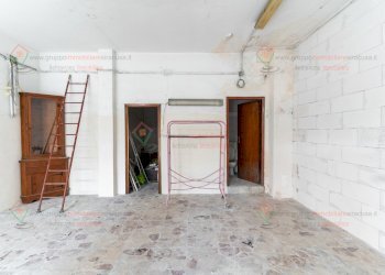 RIC01627.jpg - Box Siracusa - foto 1