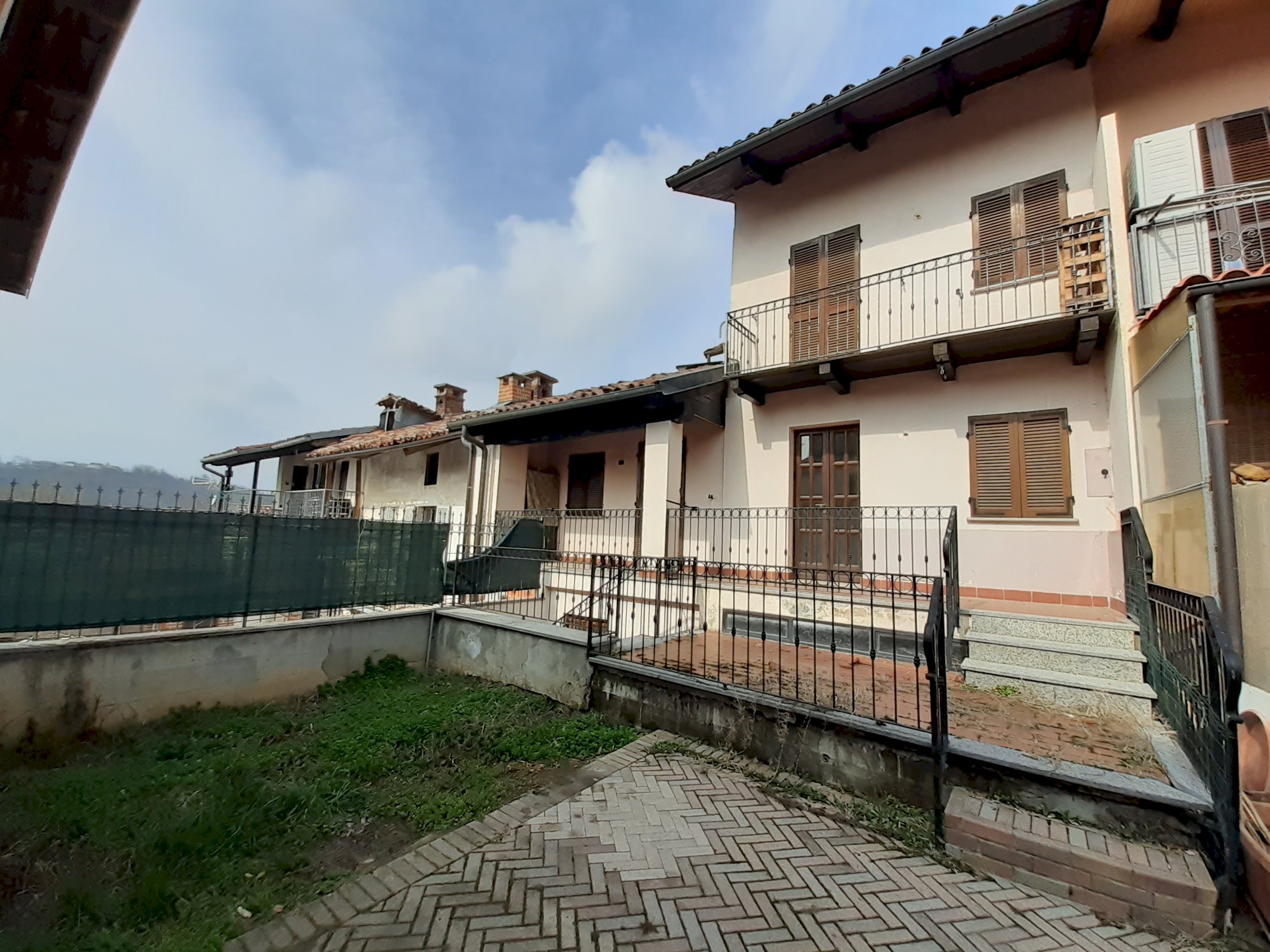 Semi-detached house Castelnuovo Don Bosco - photo 1