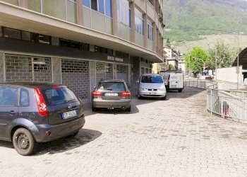 Negozio via Ezio Parolo, 40, Sondrio - foto 5