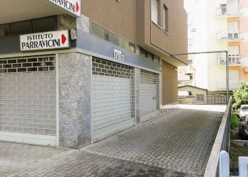 Negozio via Ezio Parolo, 40, Sondrio - foto 6