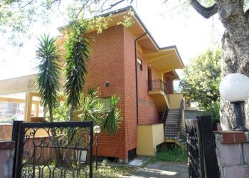 Facciata - Four-room apartment via Ardeatina, 273B, Anzio - photo 3