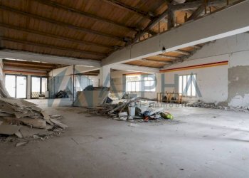 Interno non residenziale - Shop via Angelo Pasolini, Longiano - photo 6