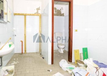 Bagno - Shop via Angelo Pasolini, Longiano - photo 12