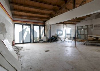 Interno non residenziale - Shop via Angelo Pasolini, Longiano - photo 13