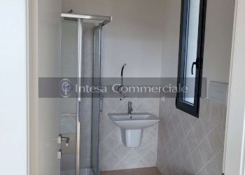 BAGNO CON DOCCIA - Villa Unifamiliare Collebeato - foto 8