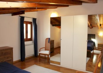 015 - Camera.JPG - Three-room apartment Uscio - photo 12