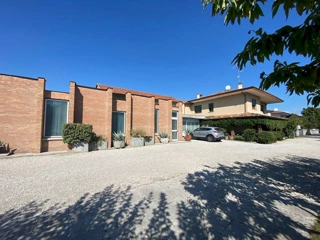 Villa Vazzola - photo 2