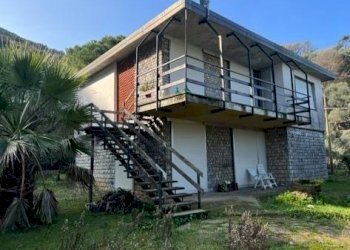 fb127919-590b-48d4-95cd-e3368f6f2c6e.jpg - Villa Portovenere - foto 1