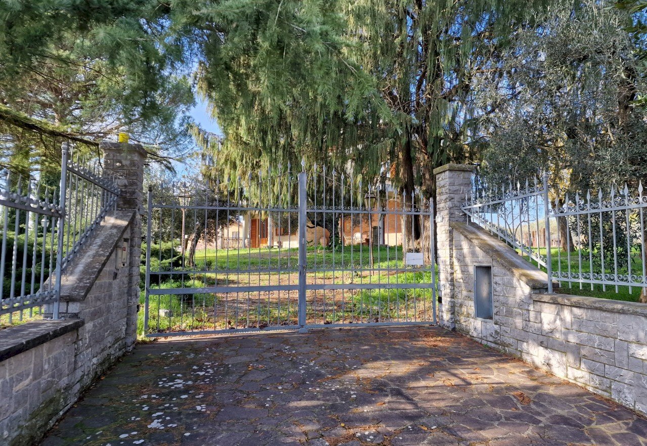 03.jpg - Villa Viale Perugia 37, Castiglione del Lago - photo 3