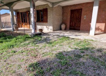 04.jpg - Villa Viale Perugia 37, Castiglione del Lago - foto 4