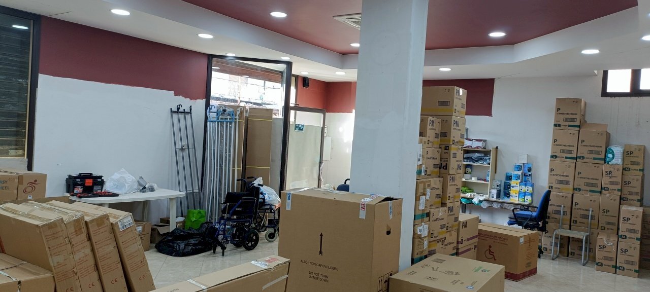 IMG20221005172028.jpg - Locale Commerciale Via dei Bizantini, Lamezia Terme - foto 1