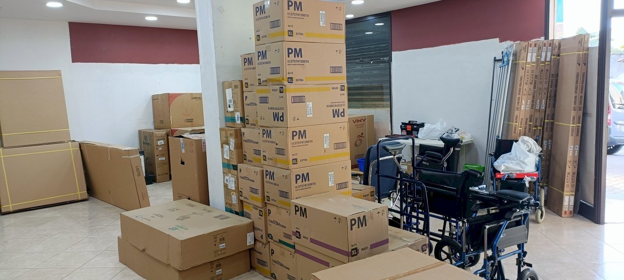 IMG20221005172043.jpg - Locale Commerciale Via dei Bizantini, Lamezia Terme - foto 2