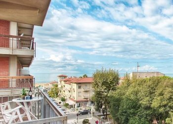 420255807.jpg - Appartamento Camaiore - foto 17