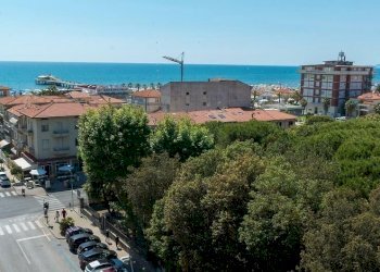 855930038.jpg - Appartamento Camaiore - foto 18