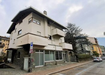 Shop Lungomallero Luigi Cadorna, 33, Sondrio - photo 3