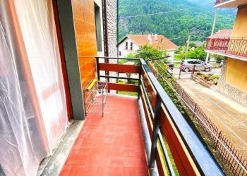 balcone ovest - Appartamento in Villa Frazione Mentoulles, 37, Fenestrelle - foto 9