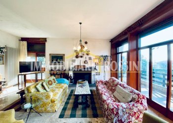 living - Villa via Giuseppe Garibaldi, 2, Orino - foto 9