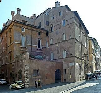 dintorni - Trilocale via del Mascherone, 4, Roma (zona Centro Storico) - foto 2