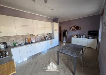 Cucina - Non-buildable land via Santa Croce, 5, Bra - photo 1