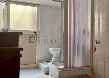 bagno taverna - Villa Piazza Ingegner Nicola Andriola 3, Sannicandro di Bari - foto 24