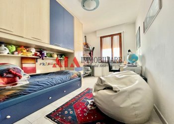 Camera 2 - Attico Via Vittorio Veneto, Pontedera - foto 17