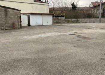 Esterno proprieta - Capannone Como - foto 18
