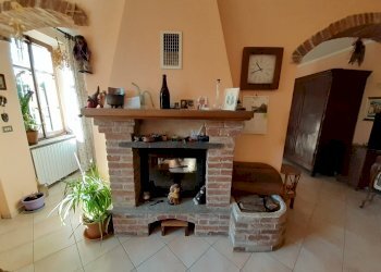 Farmhouse Albugnano - photo 14