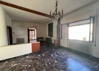 Quadrilocale Via Podenzana, Massa - foto 4