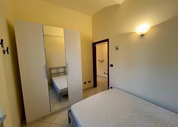 Camera da letto - Bilocale piazza Silvio Pellico, 22, Chieri - foto 7
