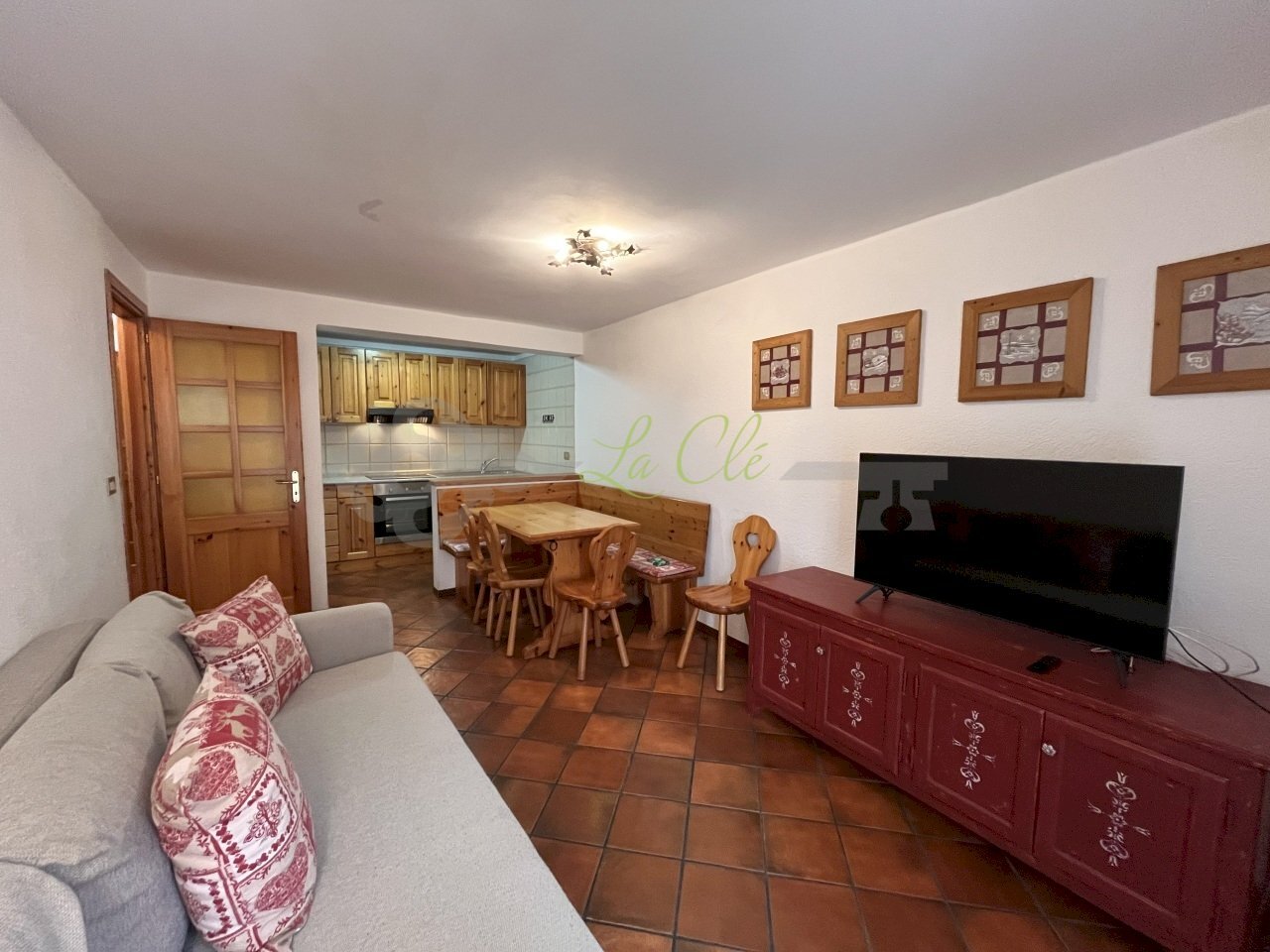 AFFITTO COURMAYEUR: zona giorno - Three-room apartment Via Roma, Courmayeur - photo 2