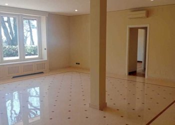 PHOTO-2025-03-03-14-25-48.jpg - Appartamento Strada Milius - Ronsaglia 14, Moncalieri - foto 30