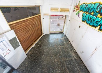 Vista da soppalco - Negozio via Tomaso Ponsello, 2r, Genova (zona Bolzaneto) - foto 15