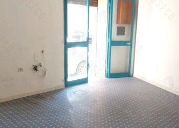 4 - Non Alimentare Via Regina Elena 46A, Quartu Sant'Elena - foto 2