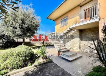 Esterni - Villa Via del Popolo, Pontedera - foto 2