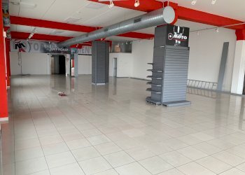 interno - Locale Commerciale via Ugo Lambertini, 1, Imola - foto 4