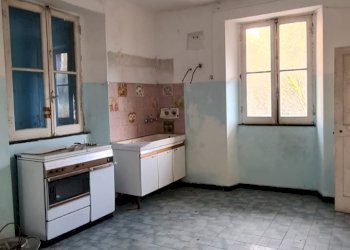Independent house Neirone - photo 12