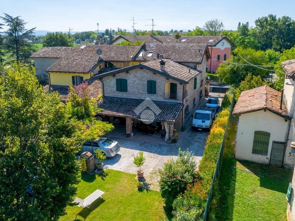 Semi-detached house Via della repubblica, Cavriago - photo 2