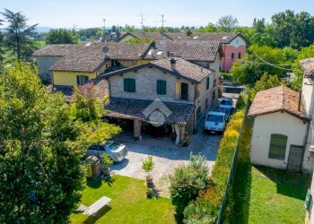 Semi-detached house Via della repubblica, Cavriago - photo 2