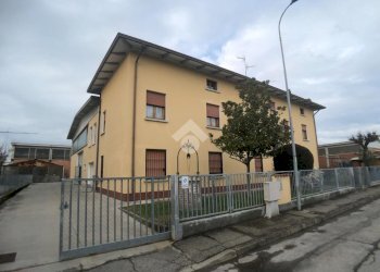 Quadrilocale Via g.b. venturi, Bibbiano - foto 1