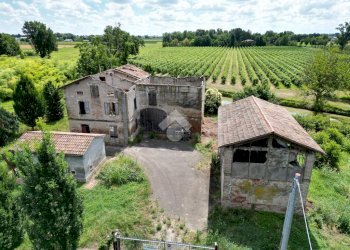 Rustico Via Gargallo Est, Carpi - foto 2