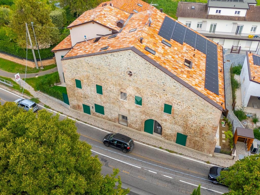 Loft Via Radici in Piano, Formigine - photo 1